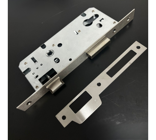 Врезной замок для двери 8545 с язычком 