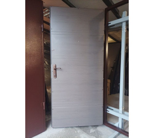 Входная дверь Вулкан