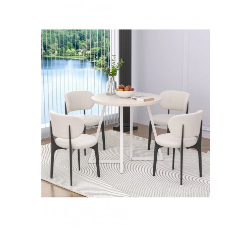 Невеликий круглий обідній стіл на 4 особи