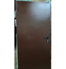 Входная техническая дверь