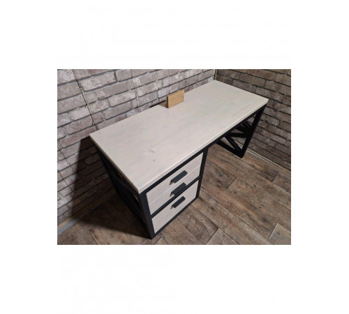 Письменный стол 75х120х70 см