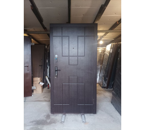 Вхідні двері Вікторія