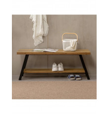 Лавка для взуття у приміщенні