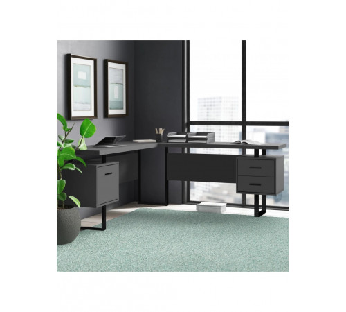 Рабочий стол L‑формы — 180×180×76 см.