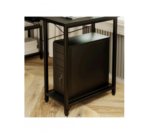 Компьютерный стол на металлической основе