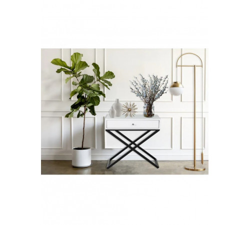 Тумбочка с металлической крестовиной