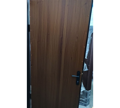 Входная дверь