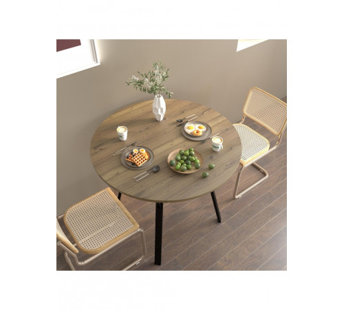 Круглий обідній стіл