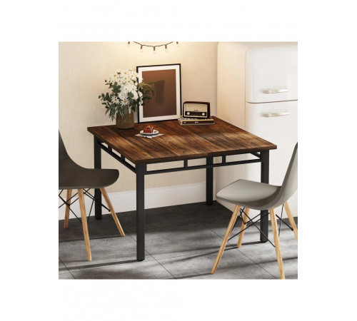 Обеденный стол на 4 человека