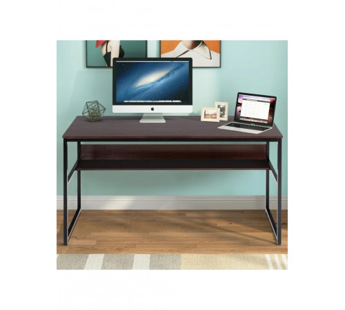 Компьютерный стол на металлической основе