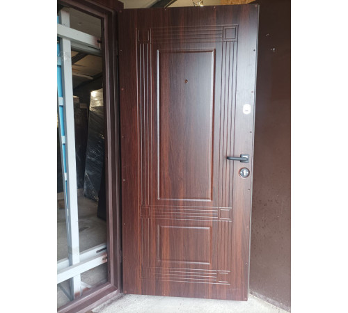 Входная дверь Виктория