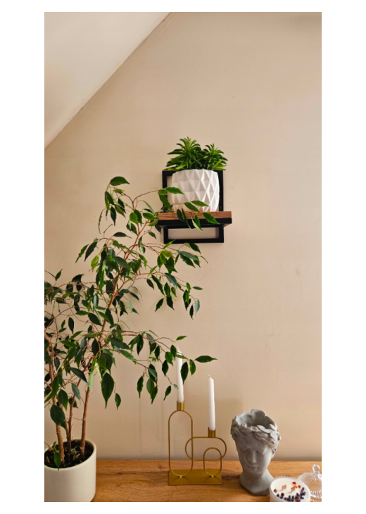 Настінна полиця , чорний лофт