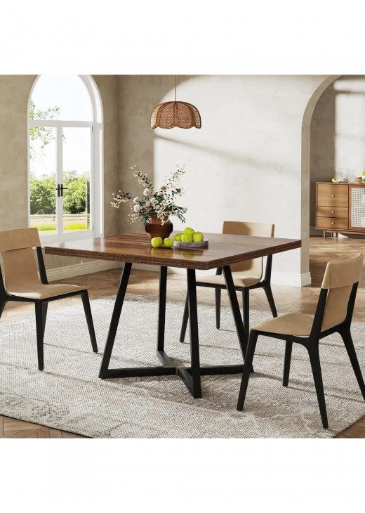 Квадратний обідній стіл на 4 персони