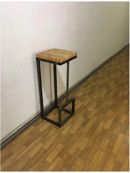 Стілець барний