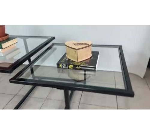 Журнальный столик Cof-tab-122: Прозрачный акцент современного интерьера.