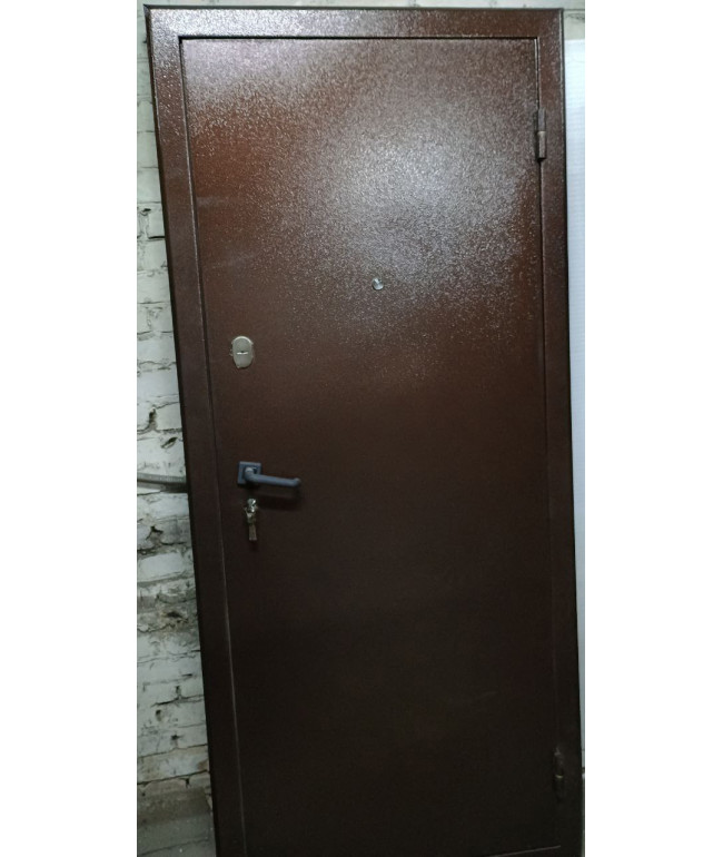 Входная дверь