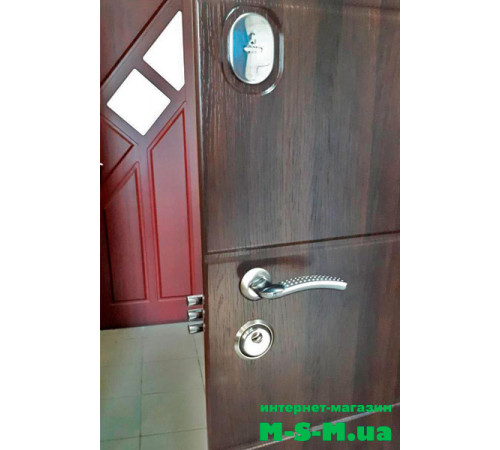 Входная дверь LUXURY