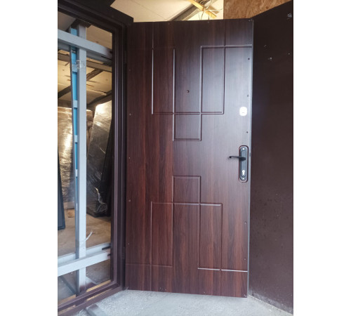 Вхідні двері Вікторія