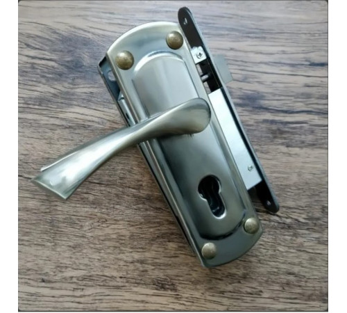 Замок KEDR CLASS врезной с ручками 1423 NI