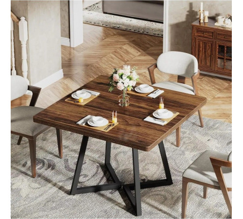Квадратный обеденный стол на 4 персоны