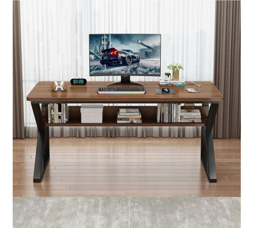 Компьютерный стол с металлическими ножками