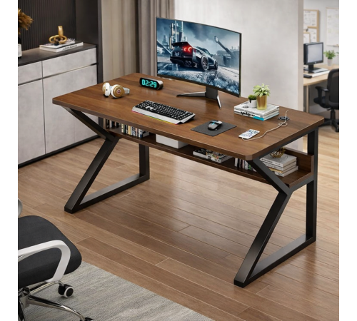 Компьютерный стол с металлическими ножками