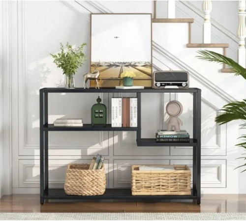 Консольний стіл у передпокої з полицями для зберігання