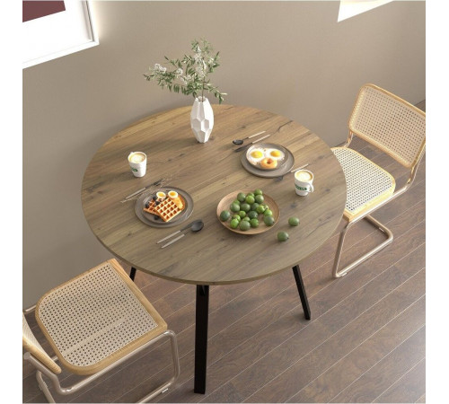 Круглый обеденный стол