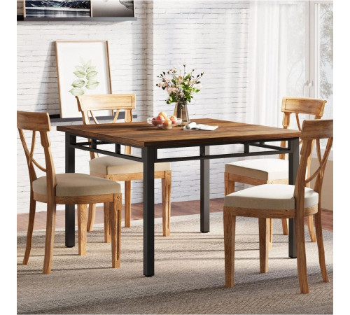 Обеденный стол на 4 человека