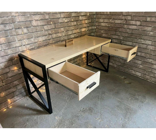 Письменный стол