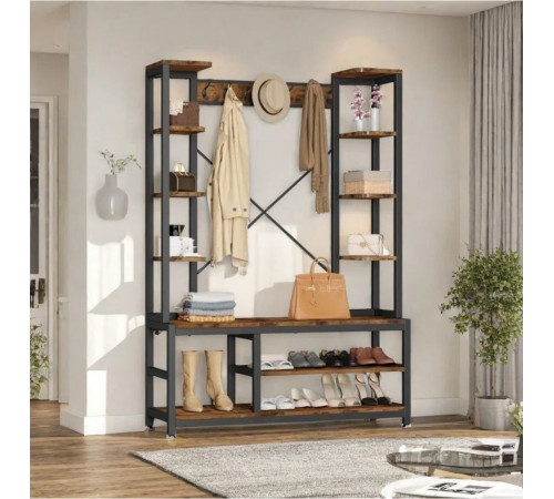 Прихожая со скамейкой и местом для хранения обуви