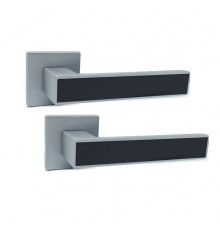 Ручки на розетці KEDR ULTRA R21.810 MCP/BL