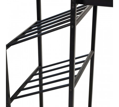 Современный барный стол с местом для хранения бутылок и бокалов.