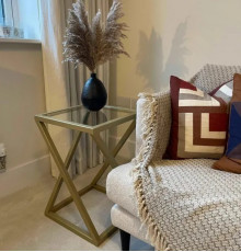 Столик зі скла, золотий