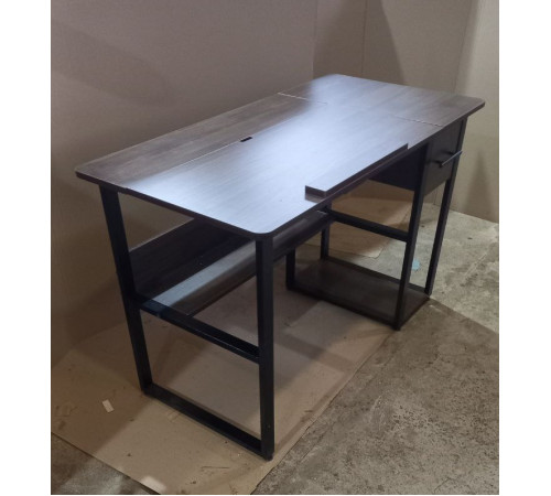 Стол письменный, дуб сонома/черный металл.