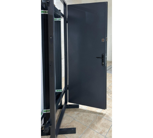 МСМ Техническая дверь Корона на трубе