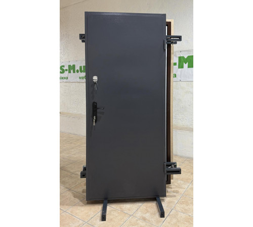 МСМ Техническая дверь Корона на трубе