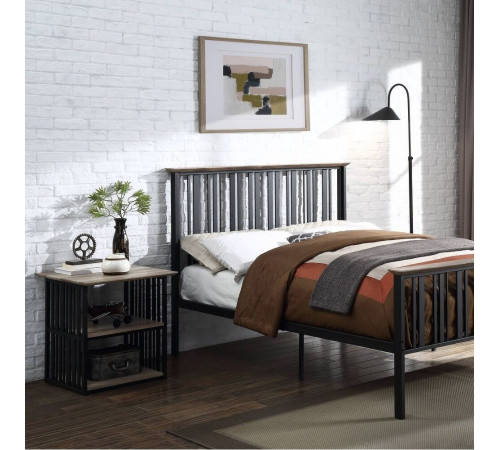 Стильная лофт-тумба с металлическим каркасом.