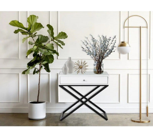 Тумбочка с металлической крестовиной